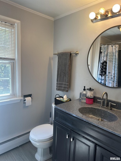 37 WESTWOOD Lane, Murphysboro, Illinois 62966, 4 Bedrooms Bedrooms, 0 ,3 BathroomsBathrooms,Residential,For Sale,WESTWOOD,0,RMAEB460451