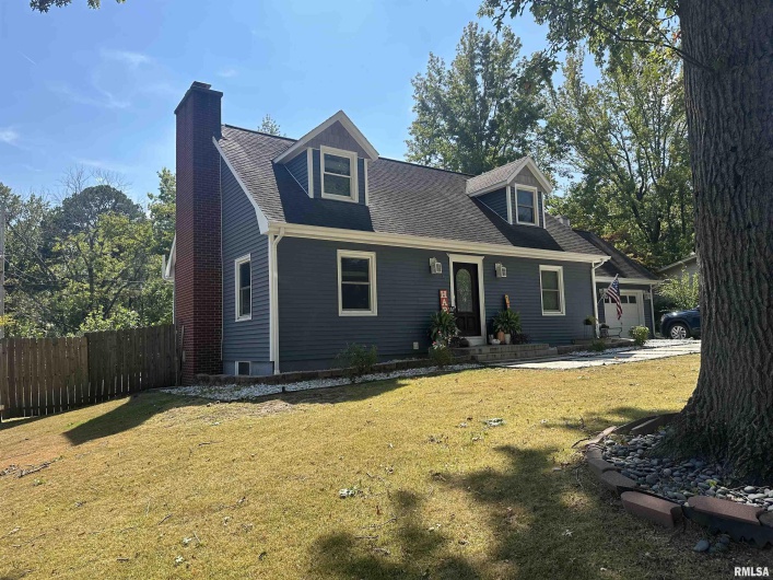 37 WESTWOOD Lane, Murphysboro, Illinois 62966, 4 Bedrooms Bedrooms, 0 ,3 BathroomsBathrooms,Residential,For Sale,WESTWOOD,0,RMAEB460451