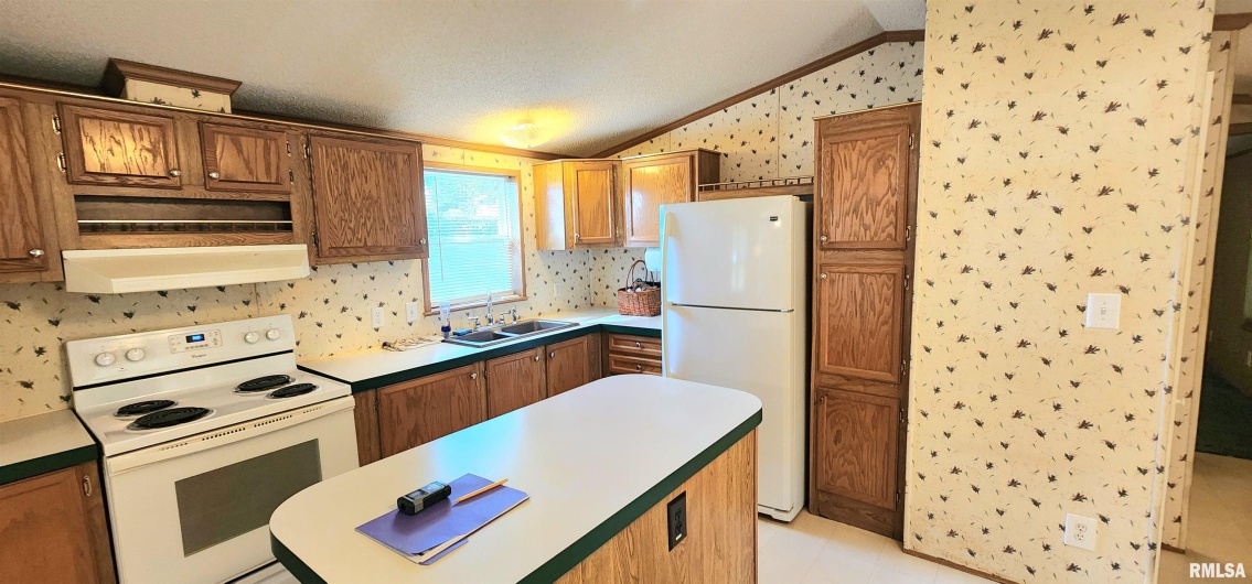 210 Old Plank Road, Chester, Illinois 62233, 3 Bedrooms Bedrooms, 0 ,2 BathroomsBathrooms,Manufactured In Park,For Sale,Old Plank,0,RMAEB460038