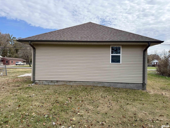 1805 13TH Street, Herrin, Illinois 62948, 3 Bedrooms Bedrooms, 0 ,1 BathroomBathrooms,Residential,For Sale,13TH,0,RMAQC4269331