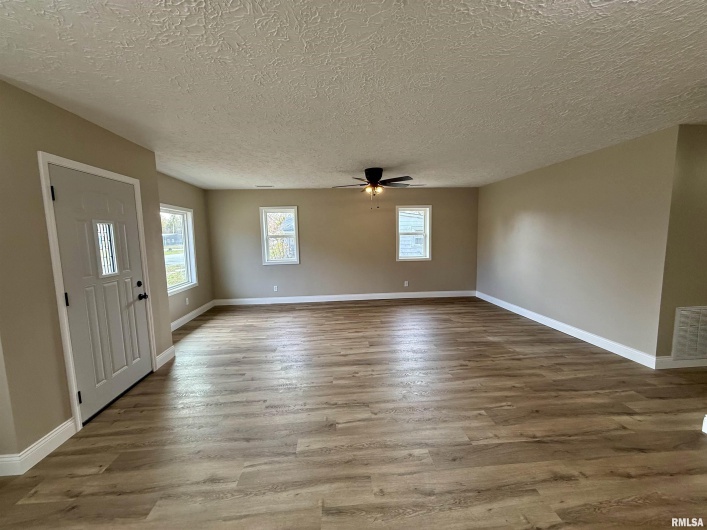 1805 13TH Street, Herrin, Illinois 62948, 3 Bedrooms Bedrooms, 0 ,1 BathroomBathrooms,Residential,For Sale,13TH,0,RMAQC4269331