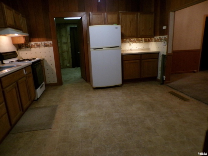 331 MINNIE Avenue, Tilden, Illinois 62292, 2 Bedrooms Bedrooms, 0 ,1 BathroomBathrooms,Residential,For Sale,MINNIE,0,RMAEB460454