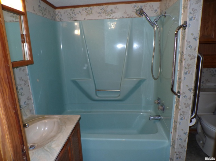 331 MINNIE Avenue, Tilden, Illinois 62292, 2 Bedrooms Bedrooms, 0 ,1 BathroomBathrooms,Residential,For Sale,MINNIE,0,RMAEB460454