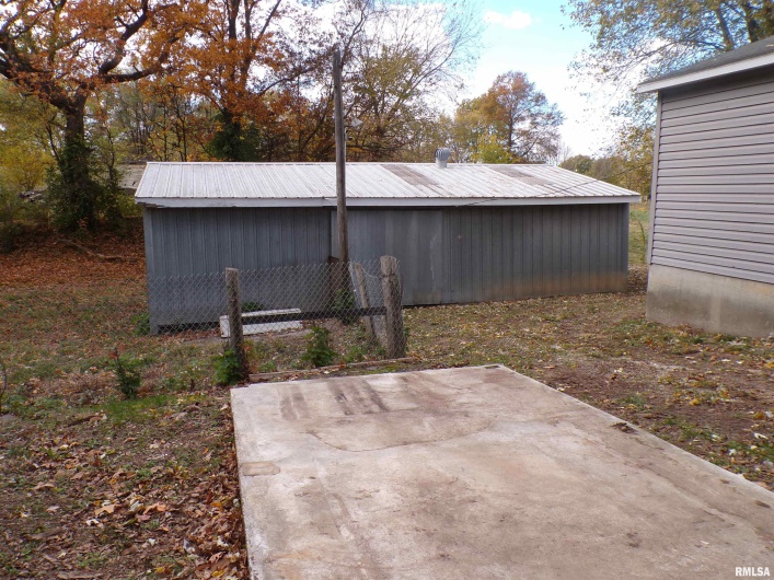 331 MINNIE Avenue, Tilden, Illinois 62292, 2 Bedrooms Bedrooms, 0 ,1 BathroomBathrooms,Residential,For Sale,MINNIE,0,RMAEB460454