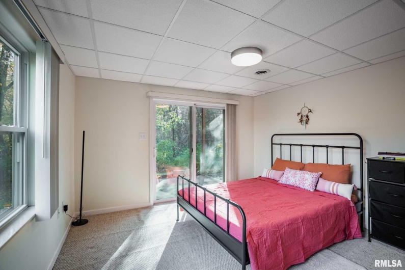 402 Majestic Oak Drive, Murphysboro, Illinois 62966, 4 Bedrooms Bedrooms, 0 ,3 BathroomsBathrooms,Residential,For Sale,Majestic Oak,0,RMAQC4269333