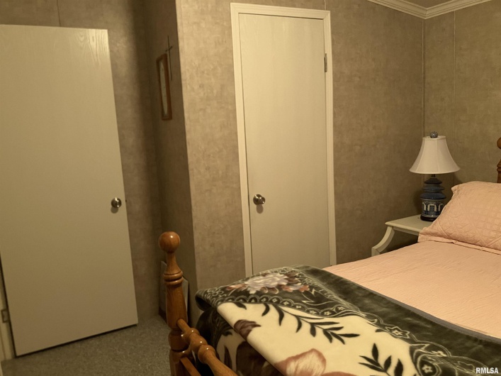 557 TWIN OAKS Drive, Cobden, Illinois 62920, 3 Bedrooms Bedrooms, 0 ,2 BathroomsBathrooms,Residential,For Sale,TWIN OAKS,0,RMAEB460456