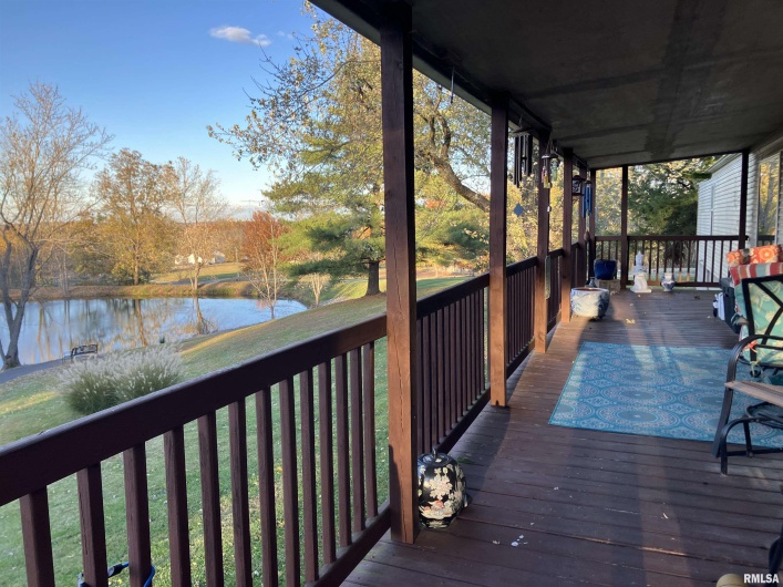 557 TWIN OAKS Drive, Cobden, Illinois 62920, 3 Bedrooms Bedrooms, 0 ,2 BathroomsBathrooms,Residential,For Sale,TWIN OAKS,0,RMAEB460456