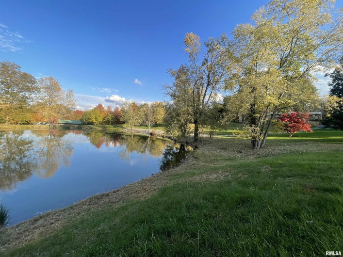 557 TWIN OAKS Drive, Cobden, Illinois 62920, 3 Bedrooms Bedrooms, 0 ,2 BathroomsBathrooms,Residential,For Sale,TWIN OAKS,0,RMAEB460456