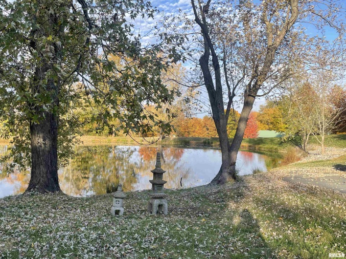 557 TWIN OAKS Drive, Cobden, Illinois 62920, 3 Bedrooms Bedrooms, 0 ,2 BathroomsBathrooms,Residential,For Sale,TWIN OAKS,0,RMAEB460456