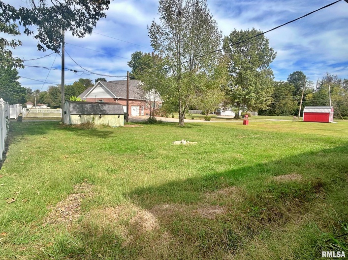 207 BAKER Drive, Metropolis, Illinois 62960, 2 Bedrooms Bedrooms, 0 ,2 BathroomsBathrooms,Residential,For Sale,BAKER,0,RMAEB460457