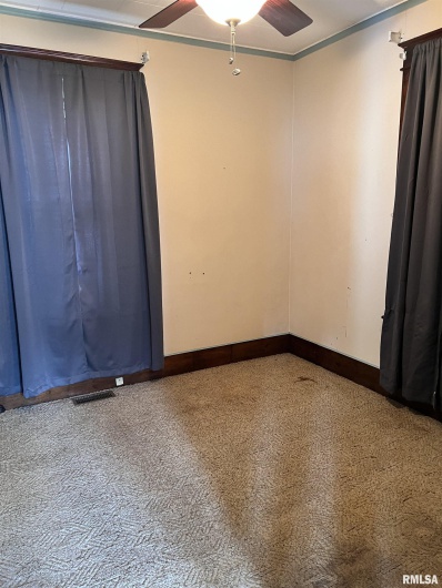 202 WILSON Street, Anna, Illinois 62906, 1 Bedroom Bedrooms, 0 ,1 BathroomBathrooms,Residential,For Sale,WILSON,0,RMAQC4265306