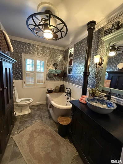 200 12TH Street, Herrin, Illinois 62948, 4 Bedrooms Bedrooms, 0 ,3 BathroomsBathrooms,Residential,For Sale,12TH,0,RMAQC4268705