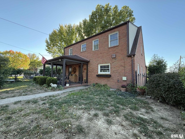 200 12TH Street, Herrin, Illinois 62948, 4 Bedrooms Bedrooms, 0 ,3 BathroomsBathrooms,Residential,For Sale,12TH,0,RMAQC4268705