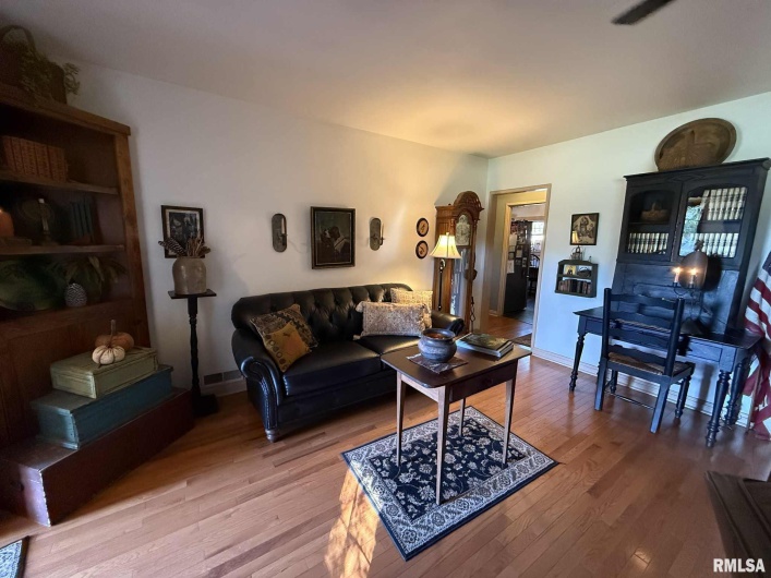 200 12TH Street, Herrin, Illinois 62948, 4 Bedrooms Bedrooms, 0 ,3 BathroomsBathrooms,Residential,For Sale,12TH,0,RMAQC4268705