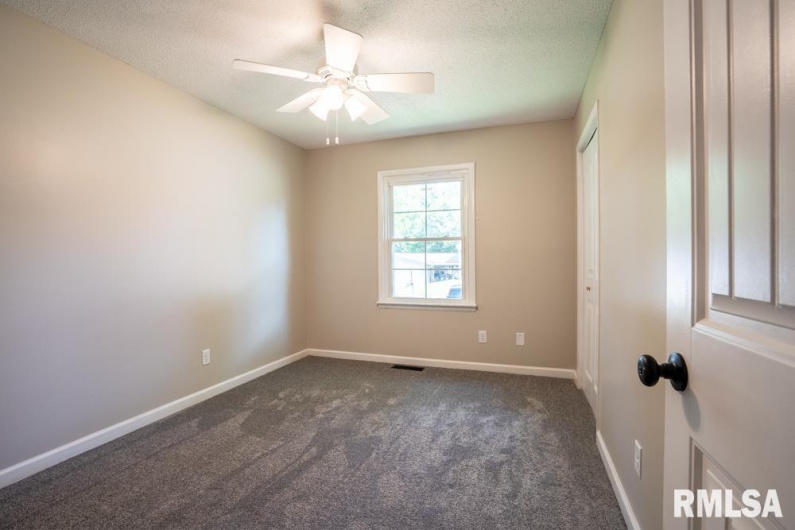 865 Stardust Drive, Herrin, Illinois 62948, 3 Bedrooms Bedrooms, 0 ,2 BathroomsBathrooms,Residential,For Sale,Stardust,0,RMAQC4269367