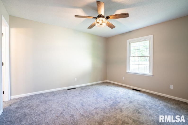 865 Stardust Drive, Herrin, Illinois 62948, 3 Bedrooms Bedrooms, 0 ,2 BathroomsBathrooms,Residential,For Sale,Stardust,0,RMAQC4269367