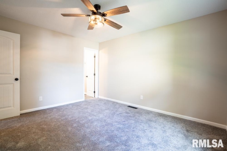 865 Stardust Drive, Herrin, Illinois 62948, 3 Bedrooms Bedrooms, 0 ,2 BathroomsBathrooms,Residential,For Sale,Stardust,0,RMAQC4269367