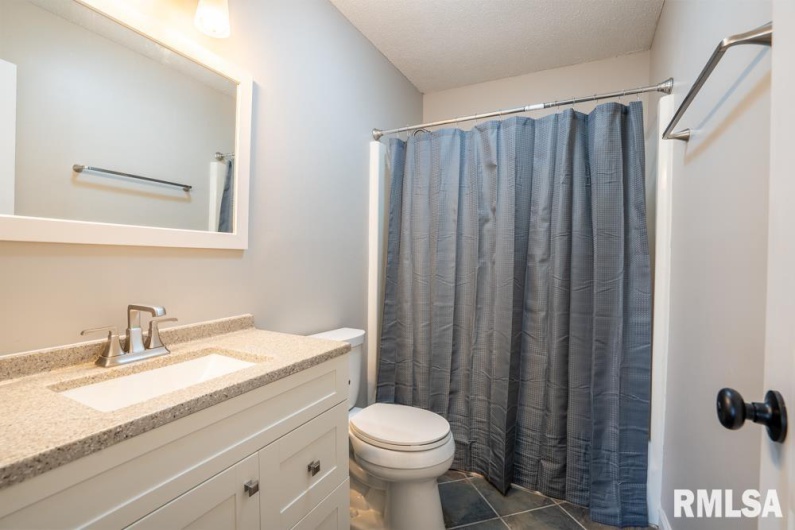 865 Stardust Drive, Herrin, Illinois 62948, 3 Bedrooms Bedrooms, 0 ,2 BathroomsBathrooms,Residential,For Sale,Stardust,0,RMAQC4269367