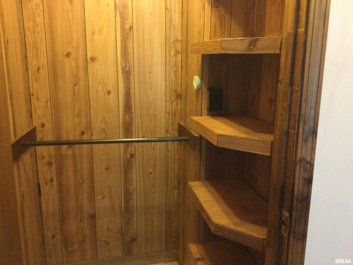 203 Whitlock Street, Jonesboro, Illinois 62952, 3 Bedrooms Bedrooms, 0 ,2 BathroomsBathrooms,Residential,For Sale,Whitlock,0,RMAQC4266986