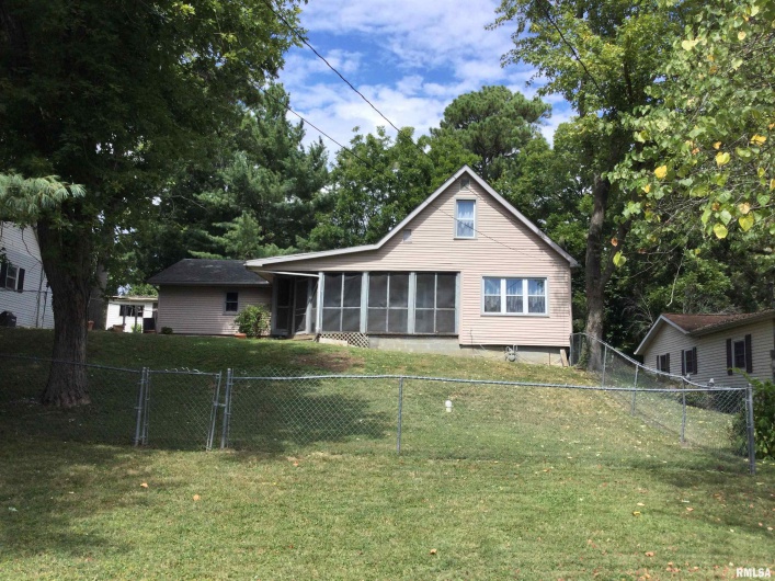 203 Whitlock Street, Jonesboro, Illinois 62952, 3 Bedrooms Bedrooms, 0 ,2 BathroomsBathrooms,Residential,For Sale,Whitlock,0,RMAQC4266986