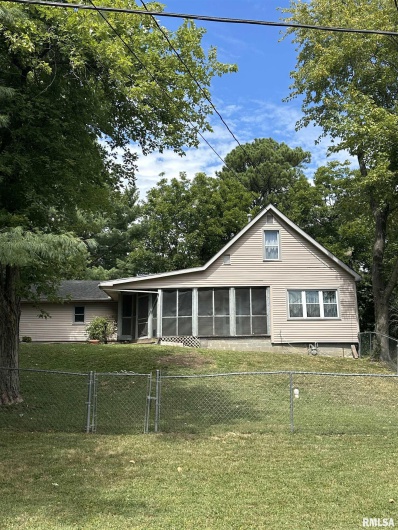203 Whitlock Street, Jonesboro, Illinois 62952, 3 Bedrooms Bedrooms, 0 ,2 BathroomsBathrooms,Residential,For Sale,Whitlock,0,RMAQC4266986