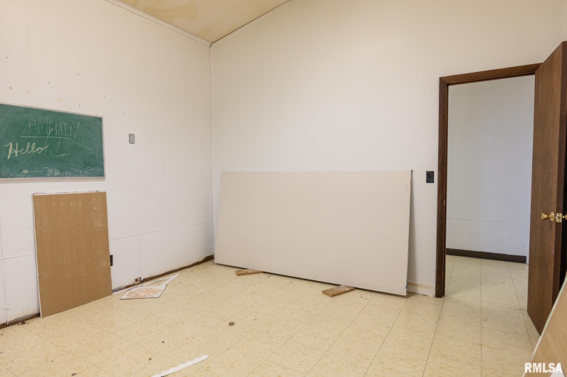 1140 Giant City Road, Carbondale, Illinois 62901, 0 , 0 ,0,Commercial Sale,For Sale,Giant City,0,RMAEB460463