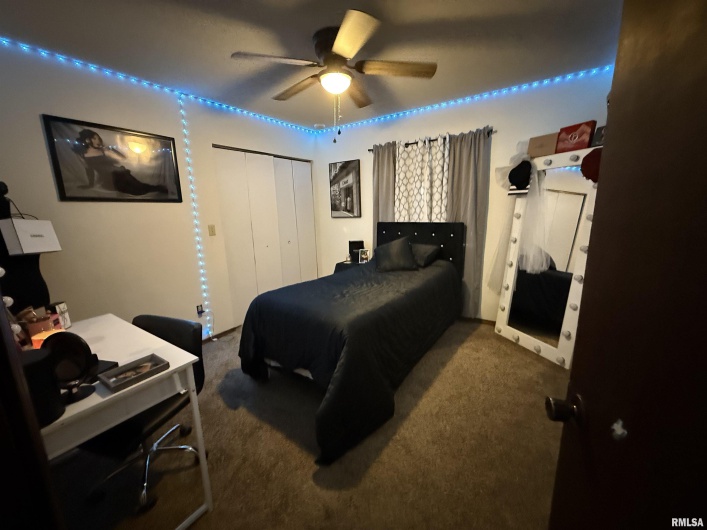 400 HESTER Street, Carbondale, Illinois 62901, 0 , 0 ,0,Residential Income,For Sale,HESTER,0,RMAEB460469