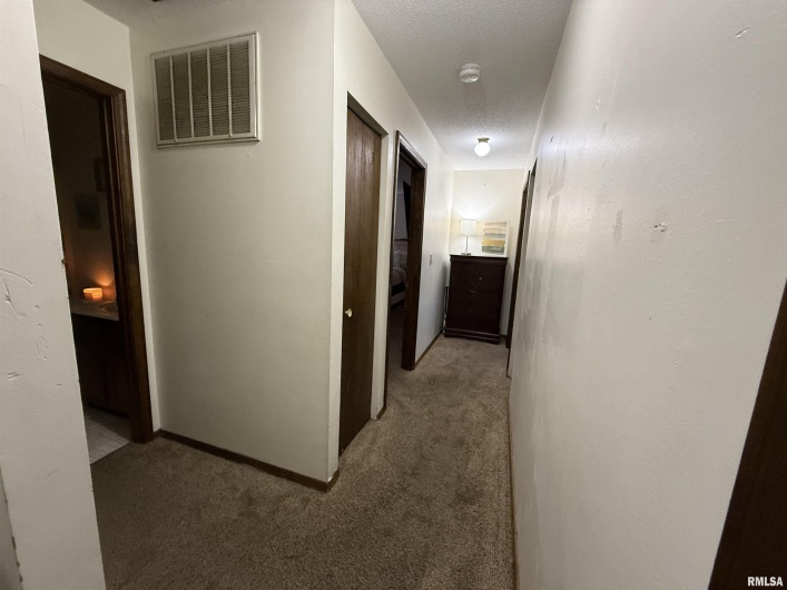 400 HESTER Street, Carbondale, Illinois 62901, 0 , 0 ,0,Residential Income,For Sale,HESTER,0,RMAEB460469