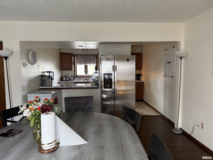 400 HESTER Street, Carbondale, Illinois 62901, 0 , 0 ,0,Residential Income,For Sale,HESTER,0,RMAEB460469