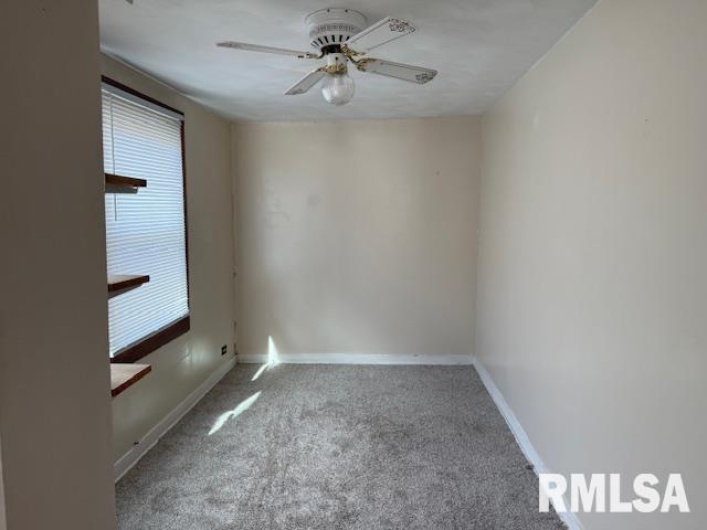 121 9TH Street, Herrin, Illinois 62948, 3 Bedrooms Bedrooms, 0 ,1 BathroomBathrooms,Residential,For Sale,9TH,0,RMAEB460470