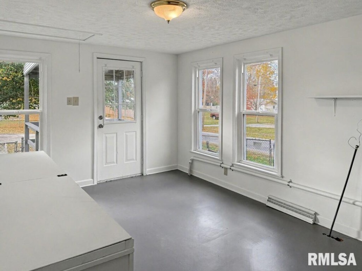 501 7TH Street, Herrin, Illinois 62948, 3 Bedrooms Bedrooms, 0 ,1 BathroomBathrooms,Residential,For Sale,7TH,0,RMAQC4269310