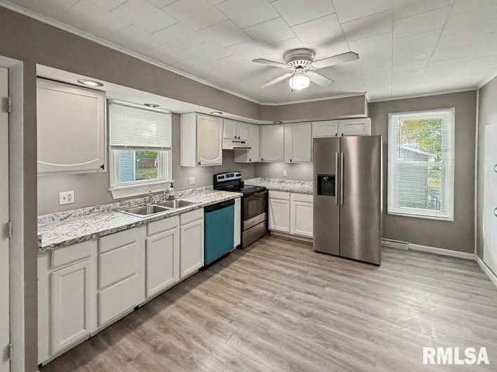 501 7TH Street, Herrin, Illinois 62948, 3 Bedrooms Bedrooms, 0 ,1 BathroomBathrooms,Residential,For Sale,7TH,0,RMAQC4269310