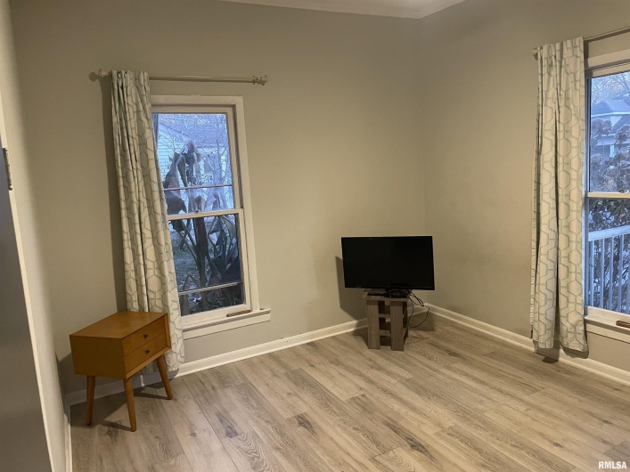 1202 Parham Street, Marion, Illinois 62959, 3 Bedrooms Bedrooms, 0 ,2 BathroomsBathrooms,Residential,For Sale,Parham,0,RMAQC4269420