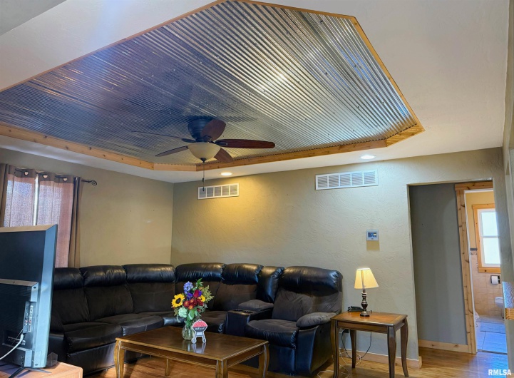 510 CHARLES Street, Steeleville, Illinois 62288, 3 Bedrooms Bedrooms, 0 ,1 BathroomBathrooms,Residential,For Sale,CHARLES,0,RMAEB460476