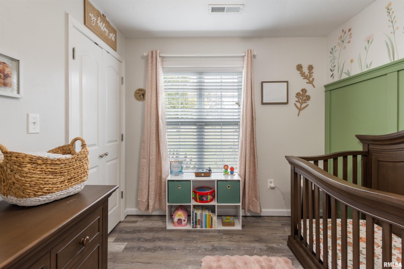 21 BROOKSIDE Lane, DeSoto, Illinois 62924, 3 Bedrooms Bedrooms, 0 ,2 BathroomsBathrooms,Residential,For Sale,BROOKSIDE,0,RMAEB460477