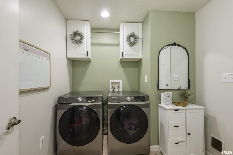 21 BROOKSIDE Lane, DeSoto, Illinois 62924, 3 Bedrooms Bedrooms, 0 ,2 BathroomsBathrooms,Residential,For Sale,BROOKSIDE,0,RMAEB460477