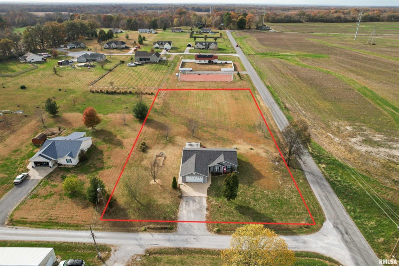 21 BROOKSIDE Lane, DeSoto, Illinois 62924, 3 Bedrooms Bedrooms, 0 ,2 BathroomsBathrooms,Residential,For Sale,BROOKSIDE,0,RMAEB460477