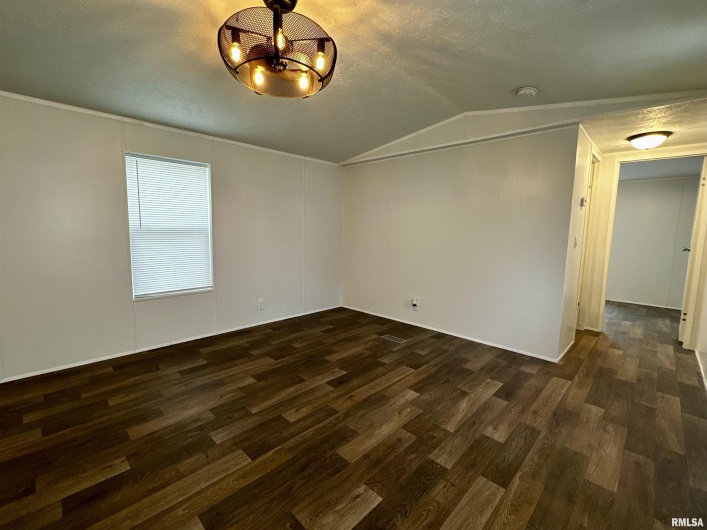 806 & 808 BOYD Street, Eldorado, Illinois 62930, 2 Bedrooms Bedrooms, 0 ,2 BathroomsBathrooms,Residential,For Sale,BOYD,0,RMAQC4269425