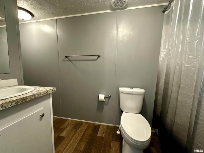 806 & 808 BOYD Street, Eldorado, Illinois 62930, 2 Bedrooms Bedrooms, 0 ,2 BathroomsBathrooms,Residential,For Sale,BOYD,0,RMAQC4269425