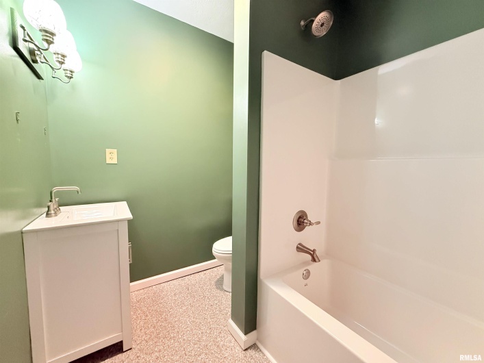 1523 MCKINLEY Street, Harrisburg, Illinois 62946, 1 Bedroom Bedrooms, 0 ,1 BathroomBathrooms,Residential,For Sale,MCKINLEY,0,RMAEB460481