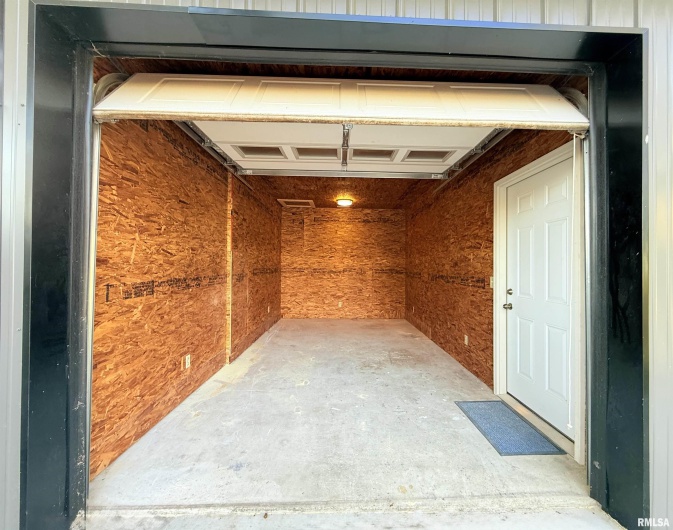 1523 MCKINLEY Street, Harrisburg, Illinois 62946, 1 Bedroom Bedrooms, 0 ,1 BathroomBathrooms,Residential,For Sale,MCKINLEY,0,RMAEB460481