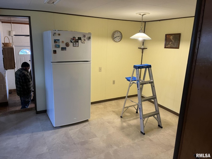 517 Barnett Street, Harrisburg, Illinois 62946, 2 Bedrooms Bedrooms, 0 ,1 BathroomBathrooms,Residential,For Sale,Barnett,0,RMAEB460483