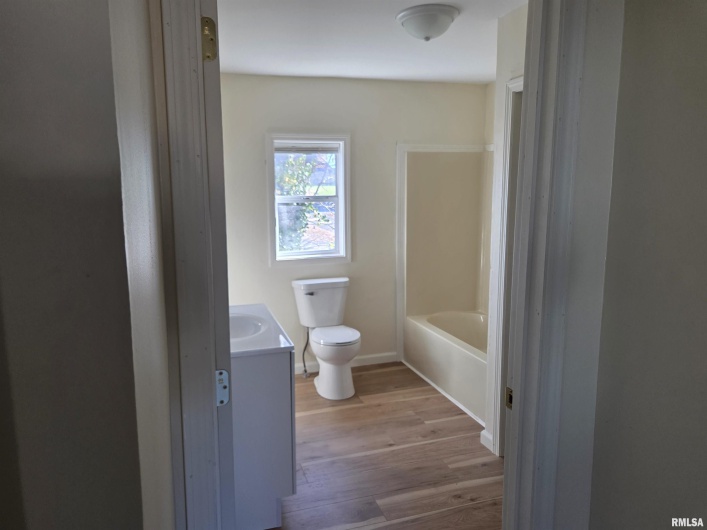 1207 MARKET Street, Marion, Illinois 62959, 4 Bedrooms Bedrooms, 0 ,2 BathroomsBathrooms,Residential,For Sale,MARKET,0,RMAEB460487