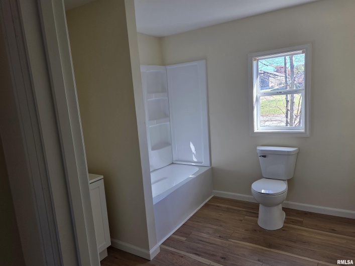 1207 MARKET Street, Marion, Illinois 62959, 4 Bedrooms Bedrooms, 0 ,2 BathroomsBathrooms,Residential,For Sale,MARKET,0,RMAEB460487