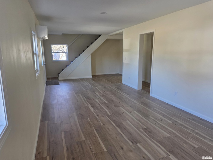 1207 MARKET Street, Marion, Illinois 62959, 4 Bedrooms Bedrooms, 0 ,2 BathroomsBathrooms,Residential,For Sale,MARKET,0,RMAEB460487