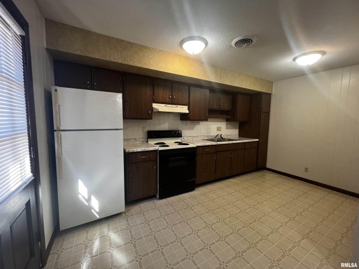 1609 22ND Street, Herrin, Illinois 62948, 0 , 0 ,0,Residential Income,For Sale,22ND,0,RMAEB460490