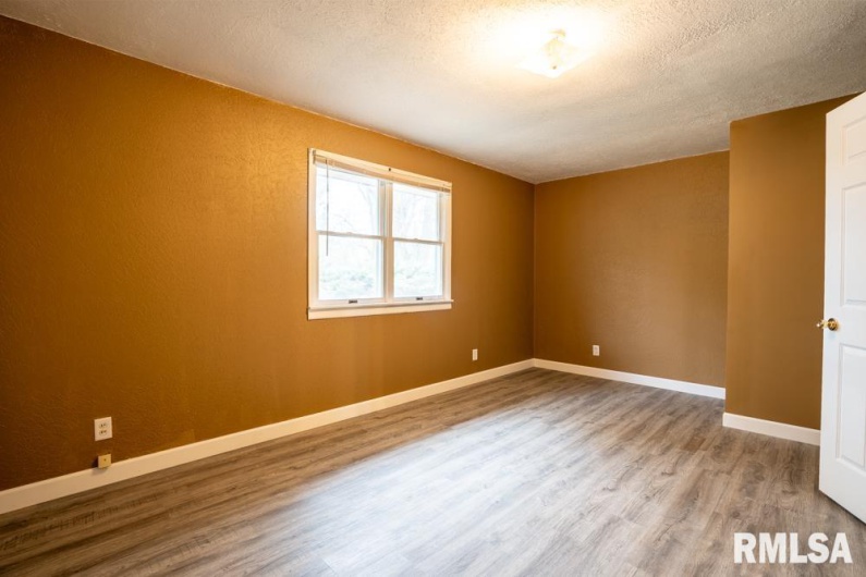 1401 THOMAS Street, Carterville, Illinois 62918, 4 Bedrooms Bedrooms, 0 ,2 BathroomsBathrooms,Residential,For Sale,THOMAS,0,RMAQC4269451