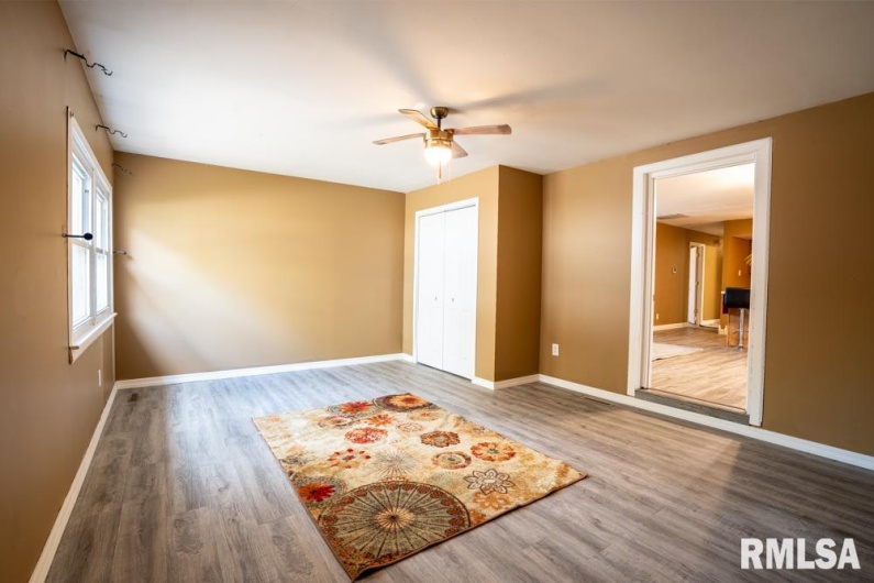 1401 THOMAS Street, Carterville, Illinois 62918, 4 Bedrooms Bedrooms, 0 ,2 BathroomsBathrooms,Residential,For Sale,THOMAS,0,RMAQC4269451