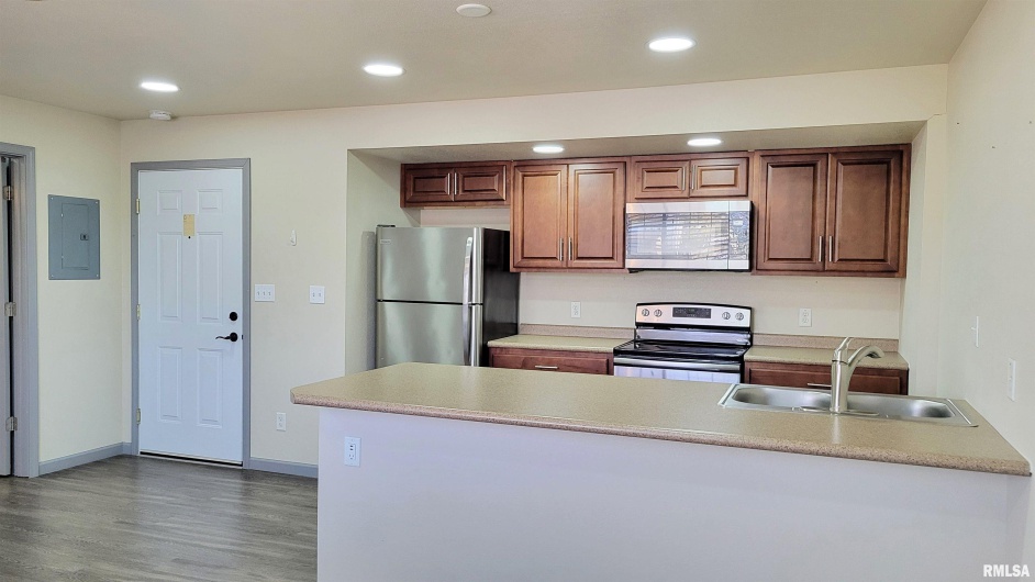 411 HESTER Street, Carbondale, Illinois 62901, 0 , 0 ,0,Residential Income,For Sale,HESTER,0,RMAEB460491