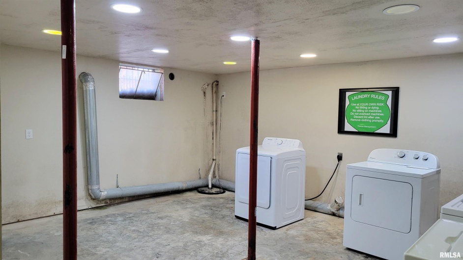 411 HESTER Street, Carbondale, Illinois 62901, 0 , 0 ,0,Residential Income,For Sale,HESTER,0,RMAEB460491